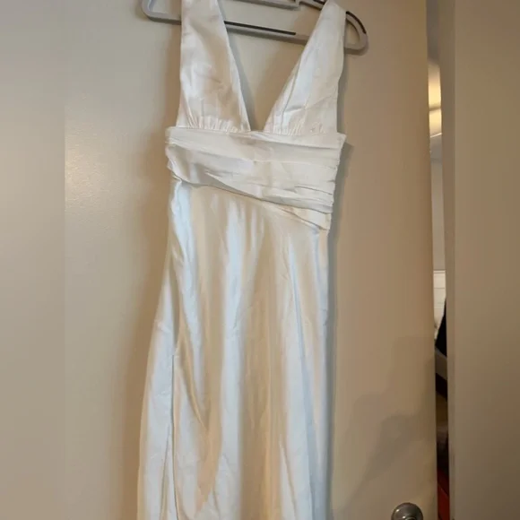 DANIELLE GUIZIO White Slit Satin Dress - Picture 2 of 9